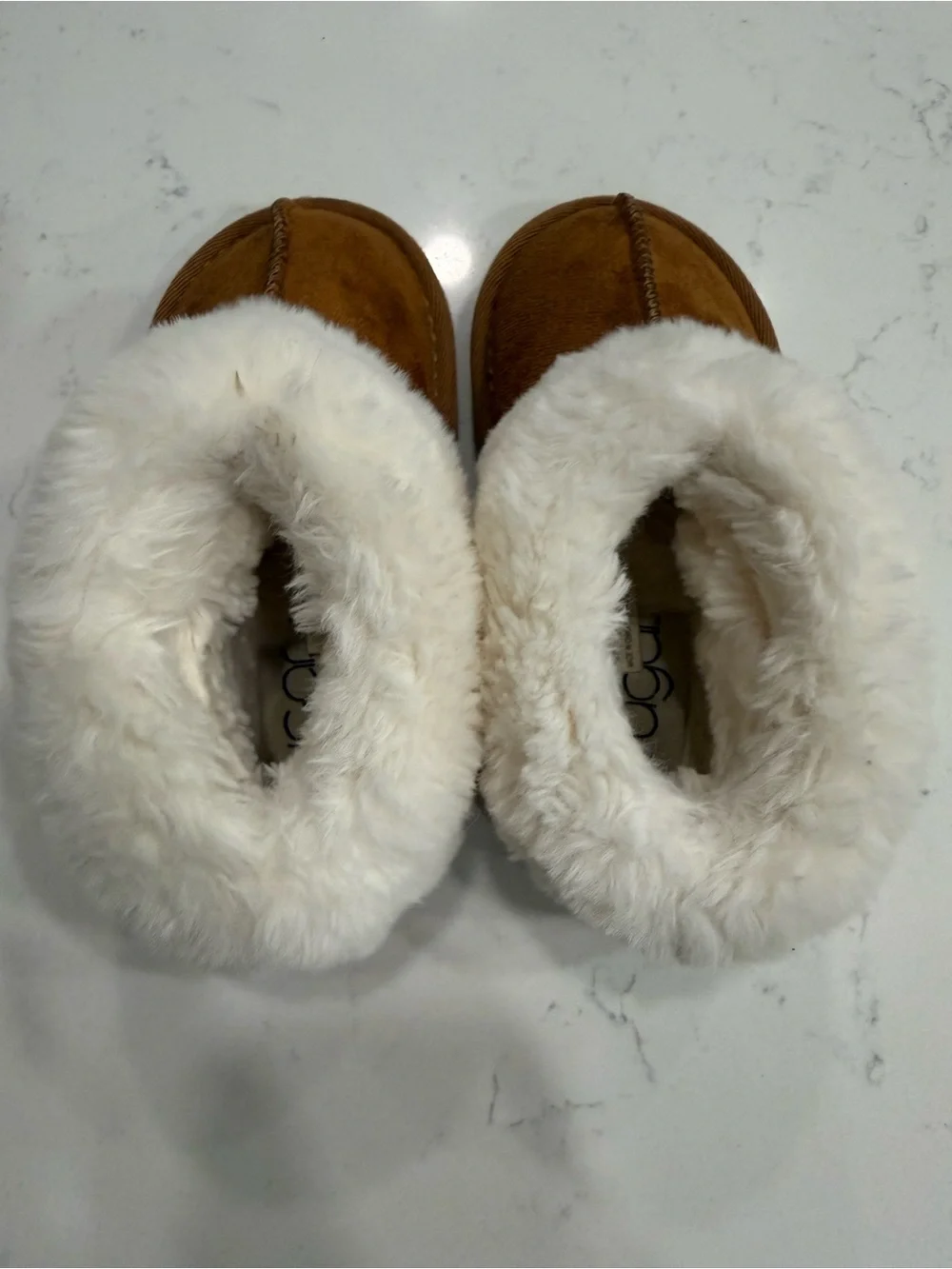 Kids Brown Faux-Suede Slipper with White Faux-Fur Collar and Light-Up Sole